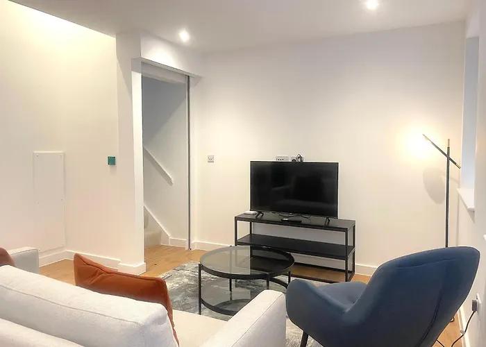Modern Townhouse Close To 02 Excel 5Mins To Tube