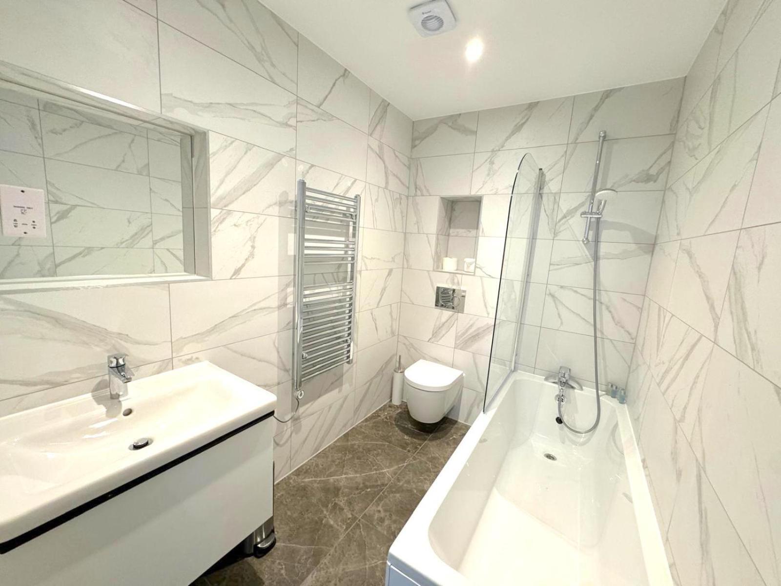 Modern Townhouse Close To 02 Excel 5mins To Tube *